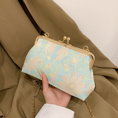 NEW CLIP CHAIN BAG Gaya Cina tas cangkang gaya nasional bunga tas bahu fashion makan malam tas crossbody untuk wanita
