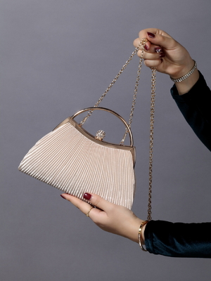 Eropa dan Amerika Serikat RETRO SOLID COLOR PELATED HAND RING FASHION LOCK CLOSED DINNER BAG RANGKET BAG