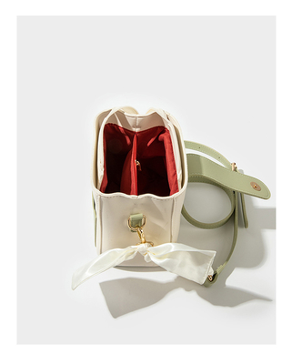 Summer Fresh All-Match Bag Fashion Wanita Trend Canggih Sensasi Desain Niche Crossbody Bucket Bag Populer tahun ini