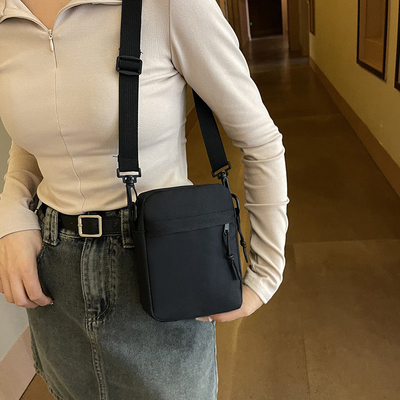 OXFORD SIMPLE Pakaian Casual crossbody tas pria SIMPLE warna padat Ponsel telepon tas dengan satu bahu tas ransel kecil