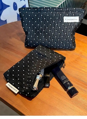 POLKA DOT BLACK MAKEUP BAG GOLD SKINCARE Storage BAG membawa koin portabel dompet perjalanan cuci