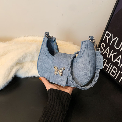 Populer NEW NICHE DESIGN BAG FEMALE TREND FOREIGN STYLE KERUPAK BAG PEMANGAT PEMANGAT PEMANGAT