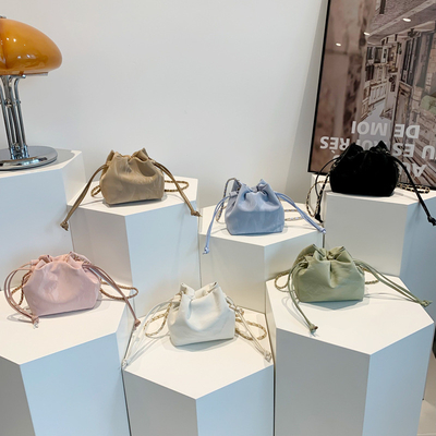 2024 NEW FASHION NICHE DESIGN Spring/SUMMER crossbody bag Senior SENSE dilumasi tas ember