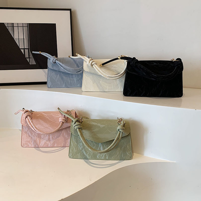 Tas Tangan Berkualitas Tinggi Wanita Tren Baru Mode NICHE Desain Hand Bill of Loading Bahu Tas Semua Tekstur Tas Crossbody