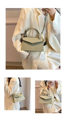 Tas Tangan Berkualitas Tinggi Wanita Tren Baru Mode NICHE Desain Hand Bill of Loading Bahu Tas Semua Tekstur Tas Crossbody