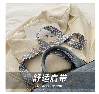 VINTAGE CHIC TEXTURED LETTER TOTE BAG tas wanita 2024 NEW besar kapasitas fashion tas tangan lebar tali tas bahu