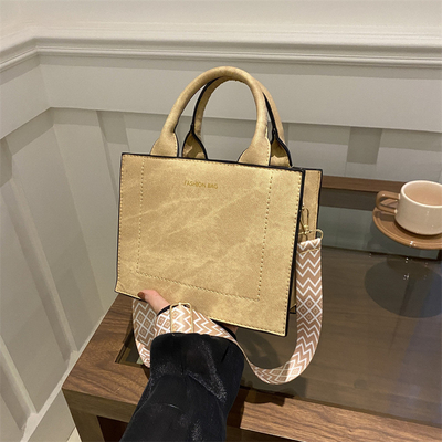 VINTAGE CHIC TEXTURED LETTER TOTE BAG tas wanita 2024 NEW besar kapasitas fashion tas tangan lebar tali tas bahu