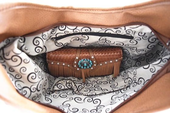 Gaya Barat FRIENGE CONCHOS GEM RHINESTONE STUDED PELIT KELUAR KERUPAH KERUPAH KERUPAH KERUPAH KERUPAH KERUPAH KERUPAH SET dompet