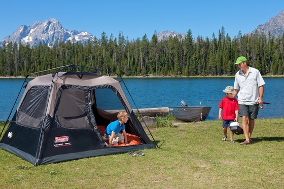 Coleman Camping Tent dengan Instalasi Instan, 4/6/8/10 Orang Tenda tahan cuaca dengan Teknologi WeatherTec, Double-Thick