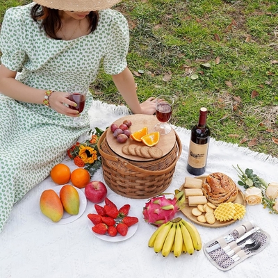 Keranjang piknik kecil dengan pendingin terisolasi, Keranjang piknik untuk 2, Keranjang Wicker kayu,