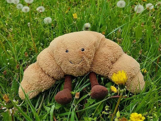 Berberat 9 " Croissant Plush Cute Smile Croissant Roti Bantal Dipenuhi Hewan Lucu Makanan Lembut Plushies