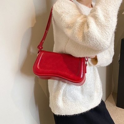 Tas Bahu Kecil untuk Wanita Tas Crossbody Trendi Tas Kulit Waterproof Tas Keranjang Clutch Tote Tas Desainer