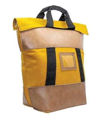 Tas Kurir Tahan Api   Made on Order Dengan hiasan kulit tuff, dasar persegi, pegangan berlengan tahan lama dan dibangun dalam kunci itu pasti produk berharga di setiap kantor, ruang surat atau gudang!